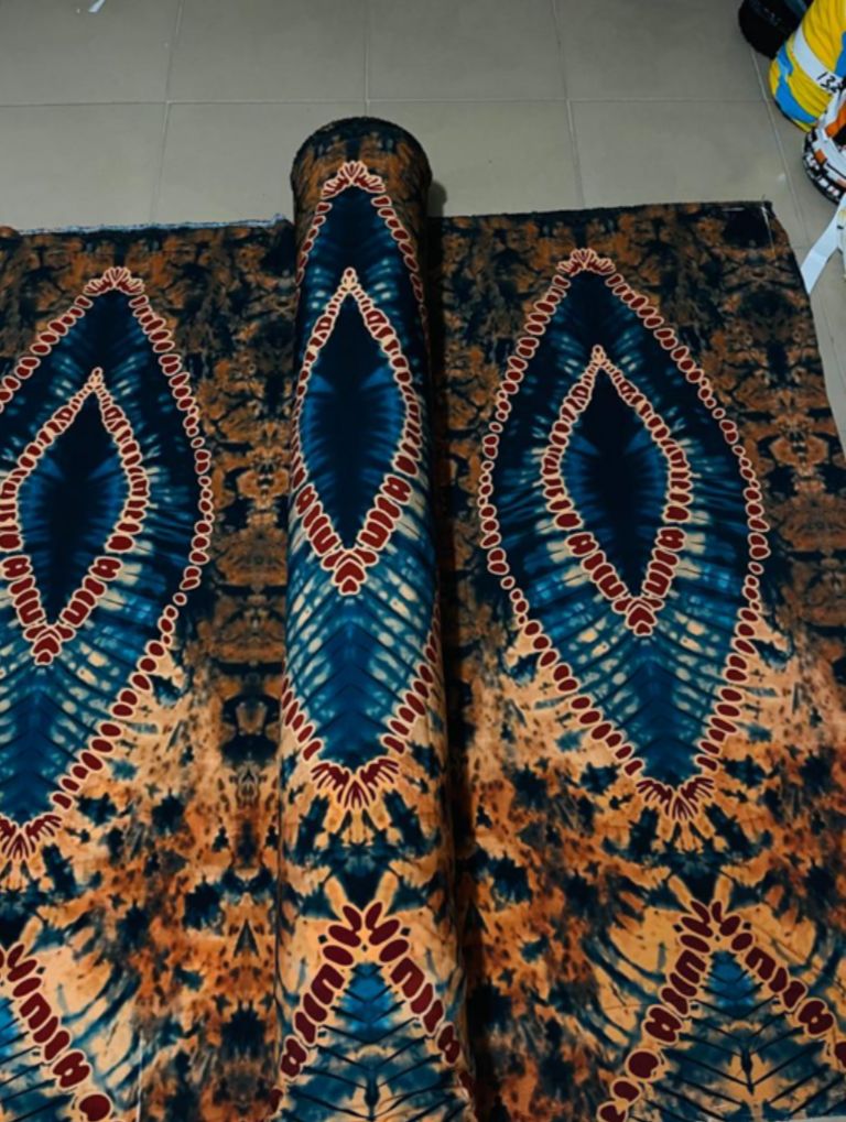 Beautiful Vintage Fabrics with a Touch of Unique Colors4
